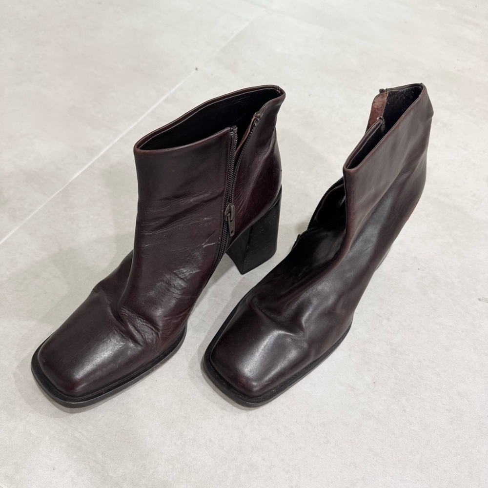 Via Spiga Maroon Heeled Leather Boots